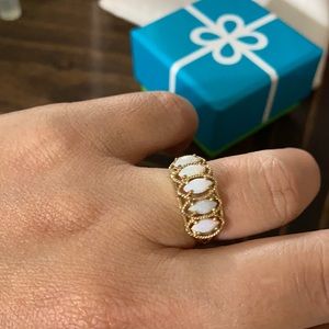 10K gold Opal ring